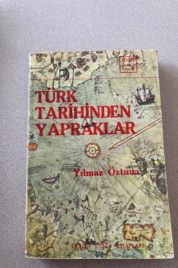 TÜRK TARIHINDEN YAPRAKLAR