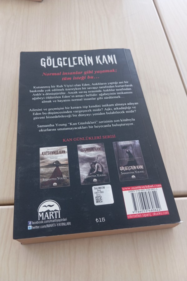 GÖLGELERİN KANI