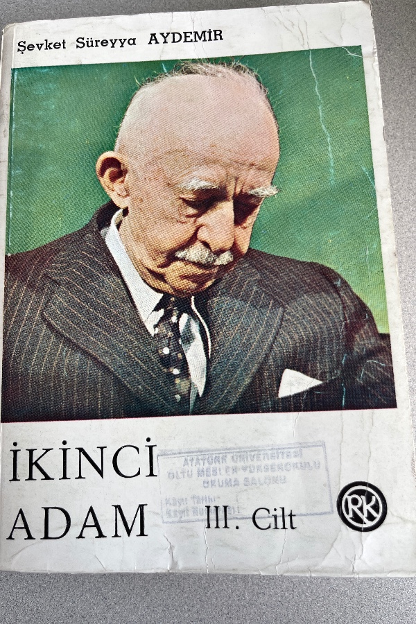 İKINCI ADAM