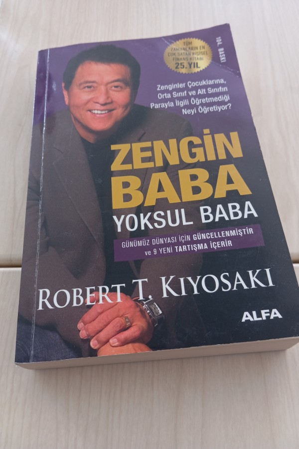 ZENGİN BABA YOKSUL BABA