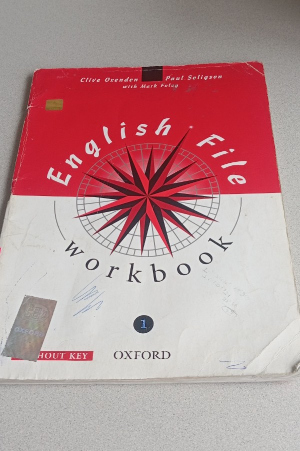ENGLISH FILE WORKBOOK