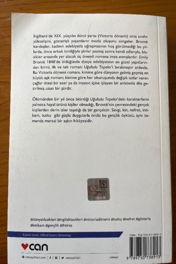 UĞULTULU TEPELER