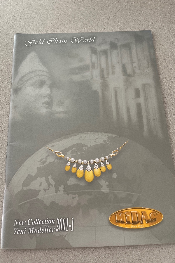 GOLD CHAIN WORLD