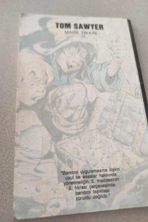 TOM SAWYER