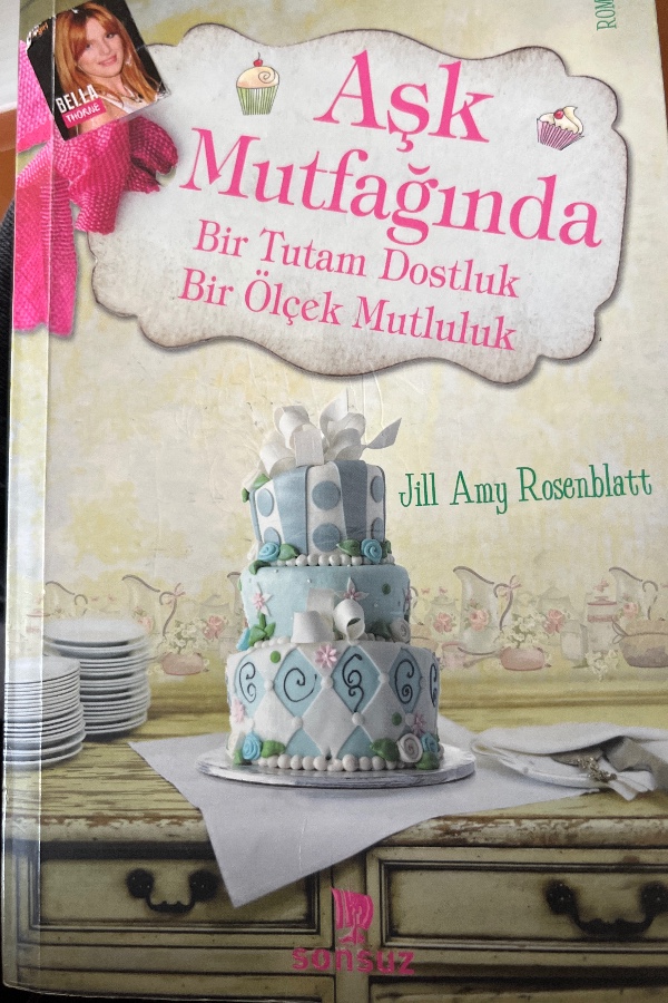 AŞK MUTFAĞINDA BIR TUTAM DOSTLUK BIR ÖLÇEK MUTLULUK