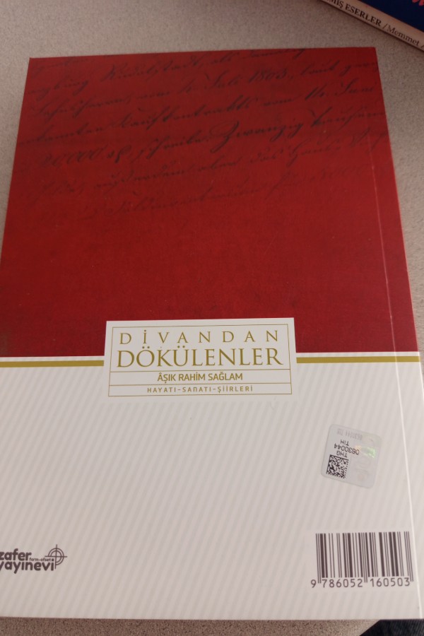DIVANDAN DÖKÜNTÜLER