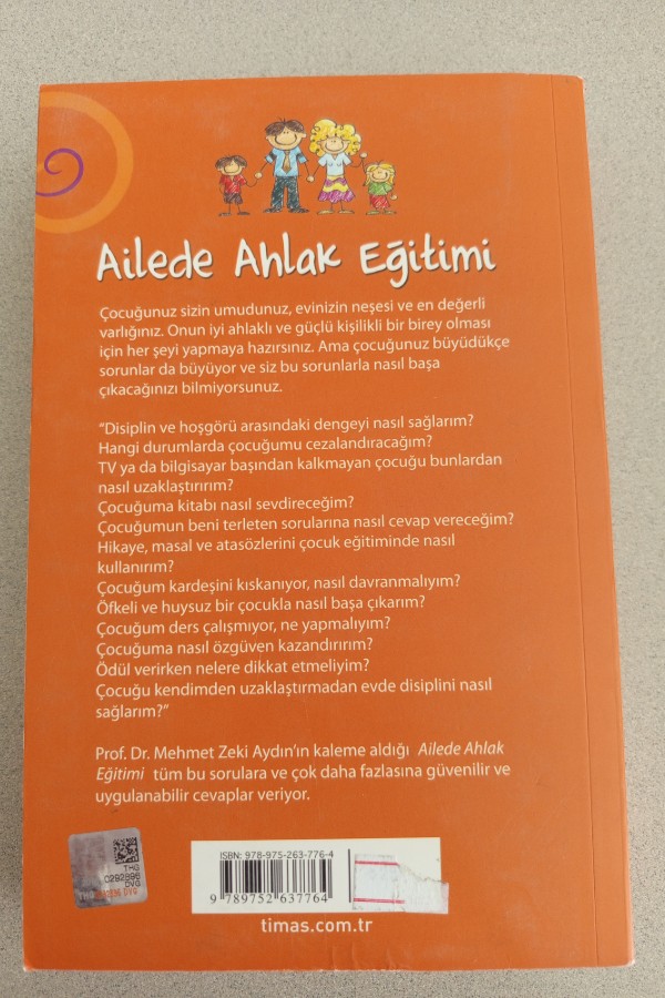 AILEDE AHLAK EĞITIMI